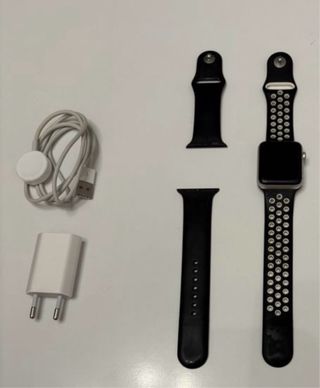 Apple Watch Series 3 Nike 38mm con accesorios