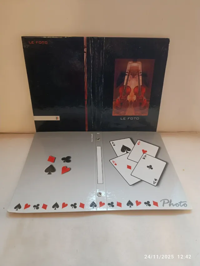 Portafoto con disegno astratto