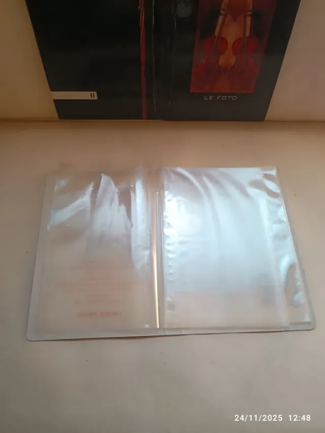 Portafoto con disegno astratto