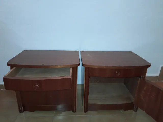 Juego de 2 mesitas de noche de madera