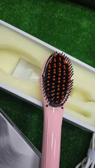 Cepillo Alisador Eléctrico Rosa y Blanco