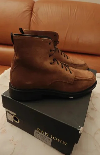Stivaletti stringati Dan John marroni