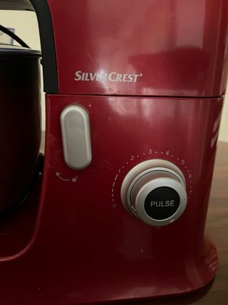 Amasadora Silvercrest Roja con Batidora