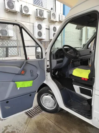 Mercedes-Benz Sprinter 412