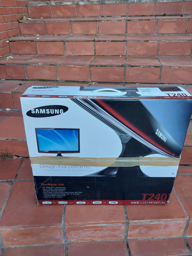 Samsung SyncMaster T240 Monitor