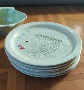 Vajilla cerámica pescado verde y blanco