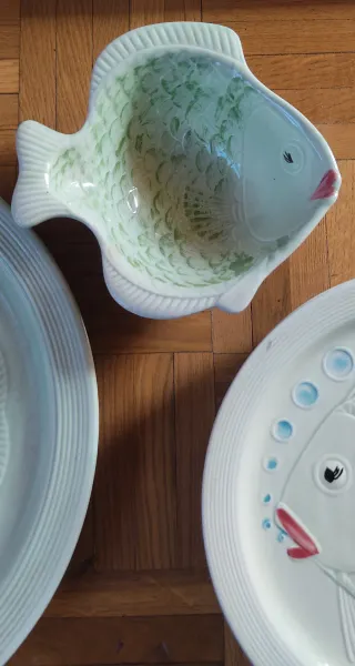 Vajilla cerámica pescado verde y blanco