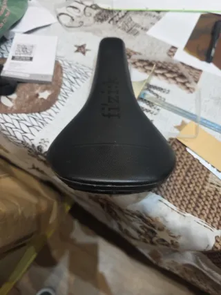 Sillín Bicicleta Fizik Negro