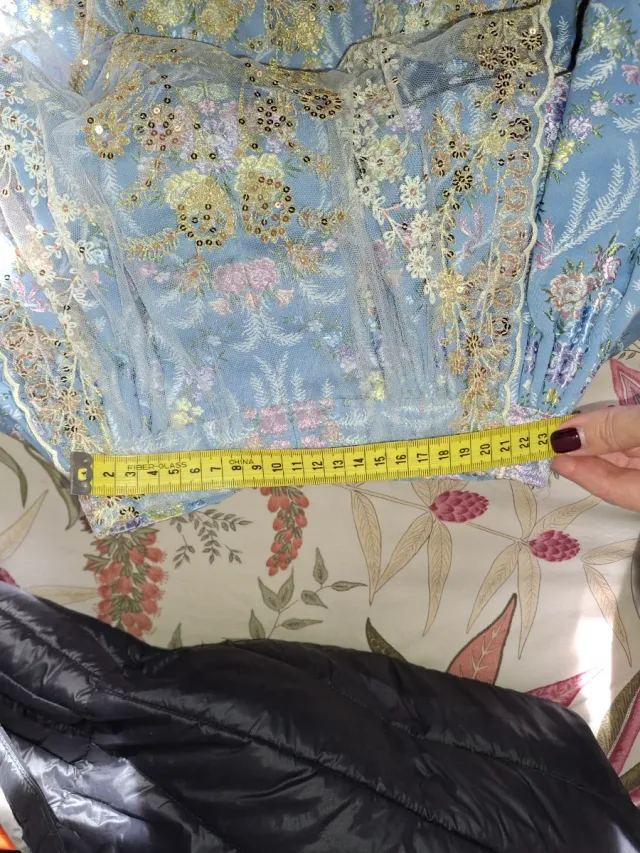 Traje de Fallera Niña con Manteletas