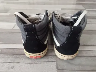 Lote 3 pares zapatillas 39 Converse, Puma, Vans