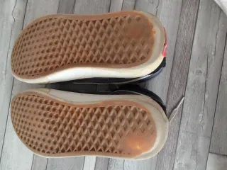 Lote 3 pares zapatillas 39 Converse, Puma, Vans