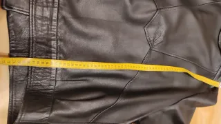 Cazadora cuero vintage negra