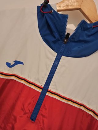 Chaqueta Joma Tricolor