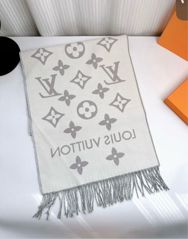 vendo Sciarpe Louis Vuitton