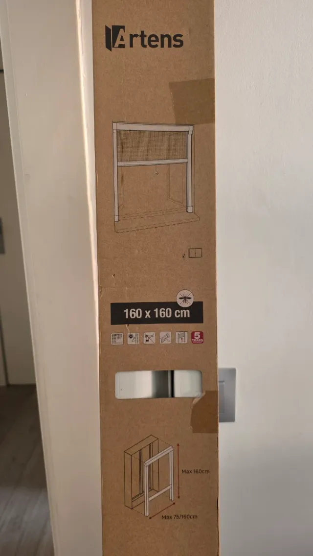 Mosquitera enrollable en aluminio 160x160cm