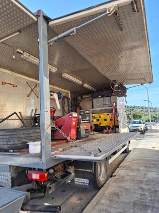 Volvo FL220 Camión Taller