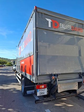 Volvo FL220 Camión Taller