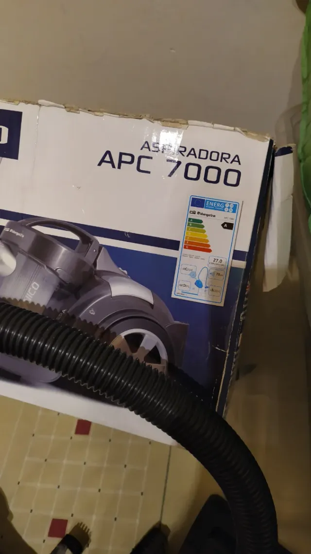 Aspiradora Orbegozo APC 7000 sin bolsa