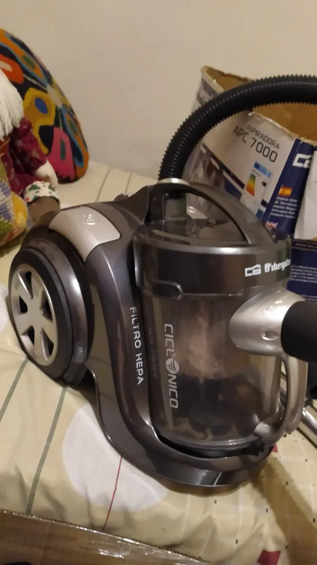 Aspiradora Orbegozo APC 7000 sin bolsa