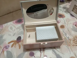 Joyero sin estrenar para regalo