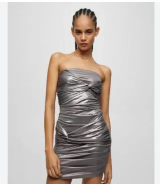 Vestido plateado brillante