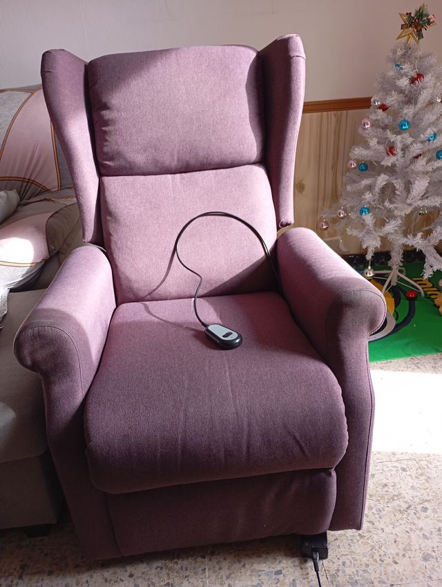 Sofá reclinable tela marrón