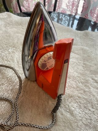 Plancha SOLAC 747/G Vintage Naranja