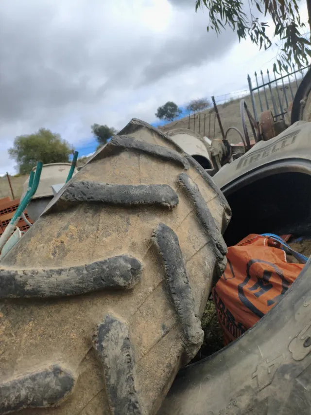 Neumático Tractor 420/85 R34