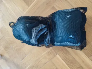 Set Protecciones Boomerang Patinaje adultos