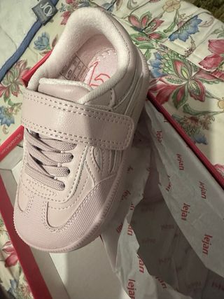 Zapatos niña Lejan rosas  talla 26
