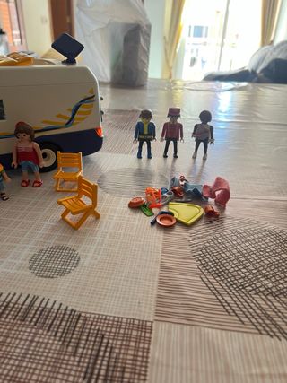 Playmobil: Coche y Figuras
