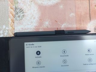 KINDL Scribe 64GB con custodia protettiva