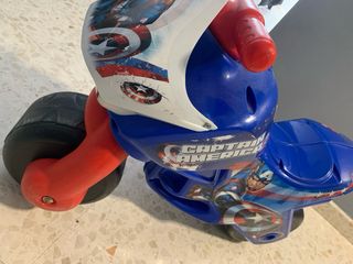 Moto infantil Capitán América