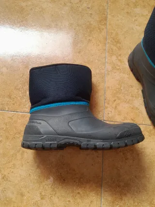 Botas nieve/lluvia niño/a 34/35. Marca Decathlon.