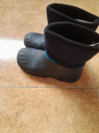 Botas nieve/lluvia niño/a 34/35. Marca Decathlon.