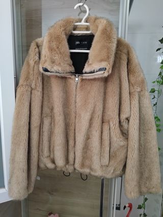 Abrigo de pelo marrón Zara