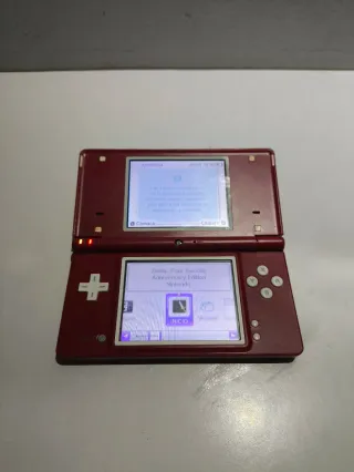 Nintendo DSi Roja
