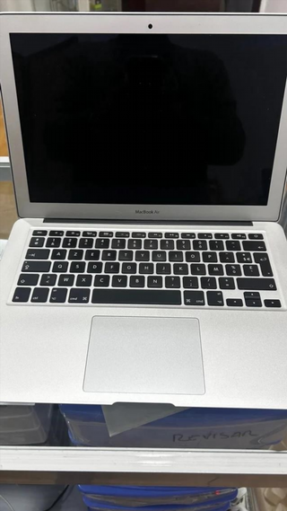 MacBook Air 2017 8GB RAM 1.6GHz i5 Plata