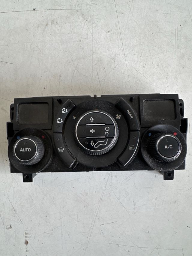 Mando climatizador Peugeot 5008 ref: 96738321XT