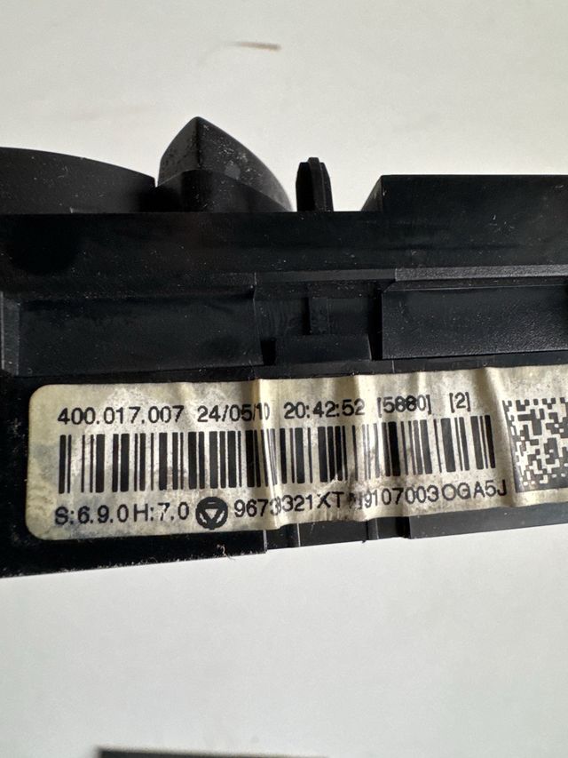 Mando climatizador Peugeot 5008 ref: 96738321XT