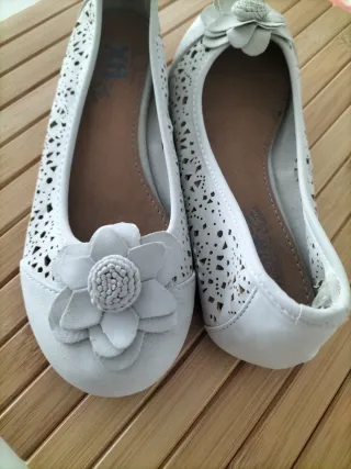 Zapatos niña talla 34 blancos