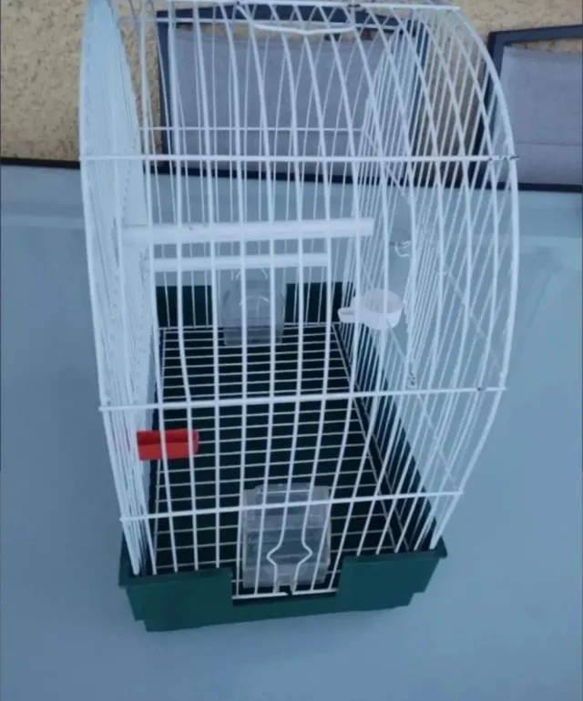 Jaula para pájaros casi nueva