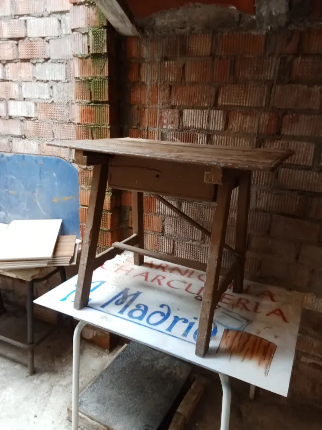 Mesa tocinera de madera