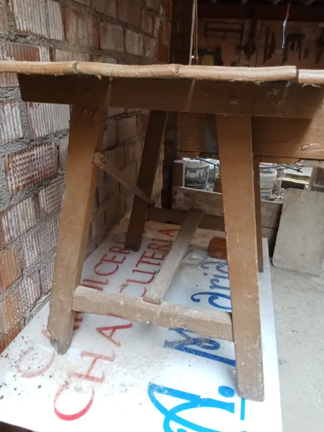 Mesa tocinera de madera