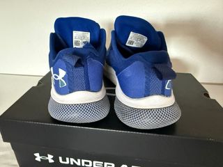 Zapatillas Under Armour HOVR Talla 42