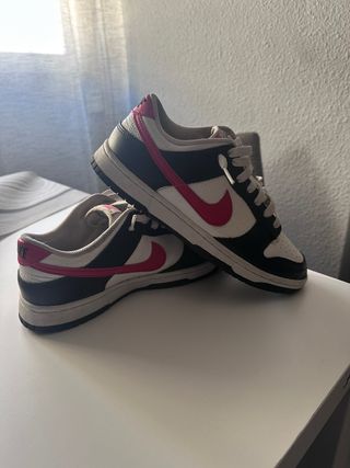 Nike Dunk Low Negro Rojo Blanco