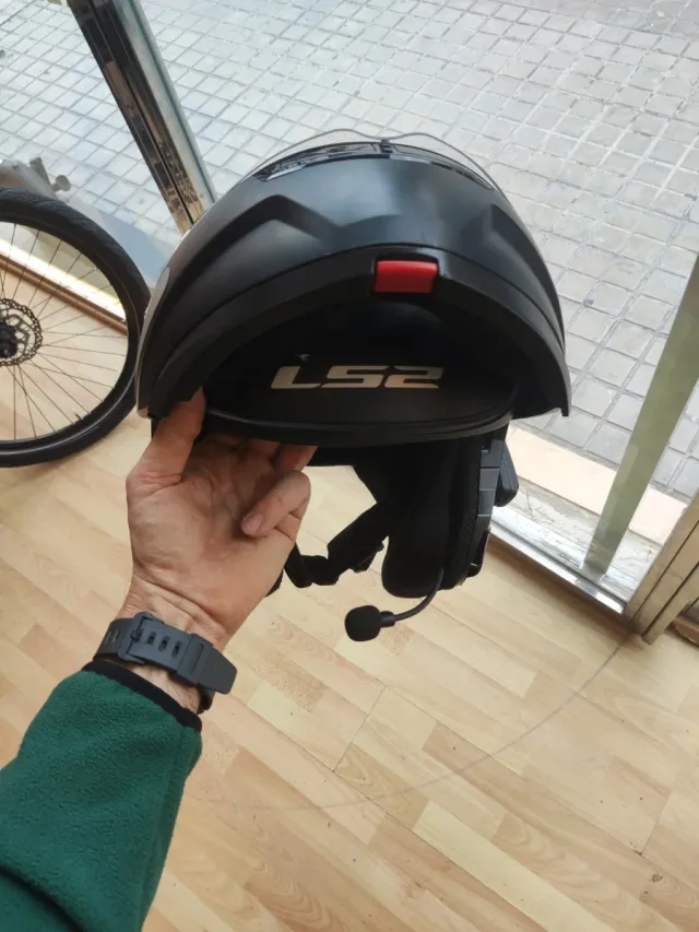 Casco LS2 StrobeII + Intercom Cardo Spirit HD (L)