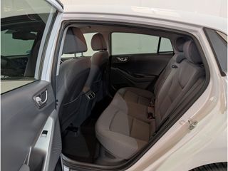 Hyundai IONIQ 1.6 GDI PHEV Tecno DT berlina