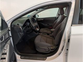 Hyundai IONIQ 1.6 GDI PHEV Tecno DT berlina