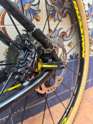 Bicicleta Cannondale F-SI Ruedas Top